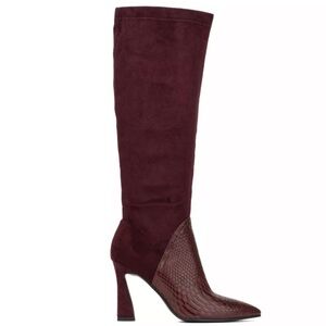 Elegant Burgundy Heeled Boots